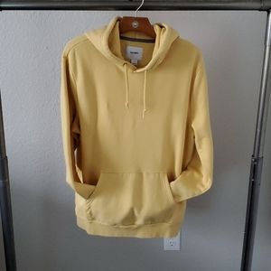 Yellow hoddie